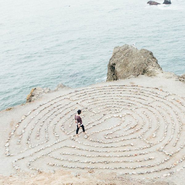 Reise zu dir Selbst Reise zu dir Selbst - Wohlfühlmomente bietet Workshops und Seminare an